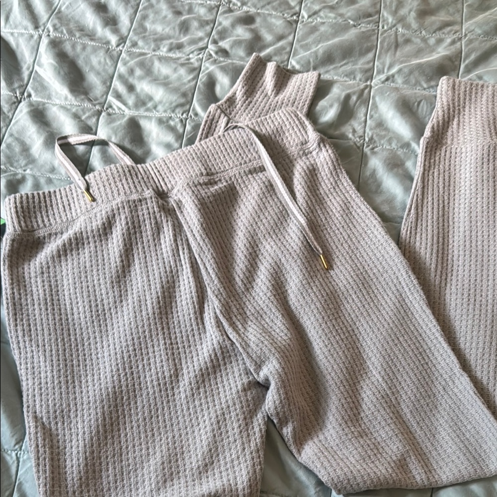 Honeydew Cozy Waffle Knit Lounge Pants in Light Gray - Picture 3 of 5